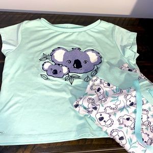 American girl koala sleep set, size 7/8